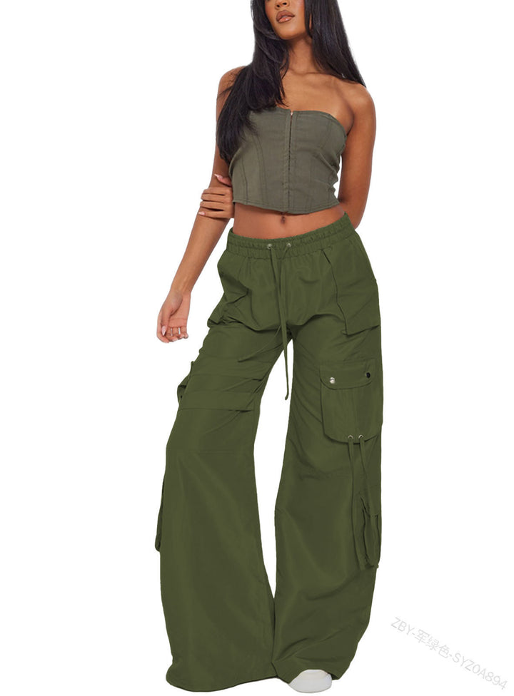 Wide cargo pants for women with elastic waistband and practical pockets Lune London