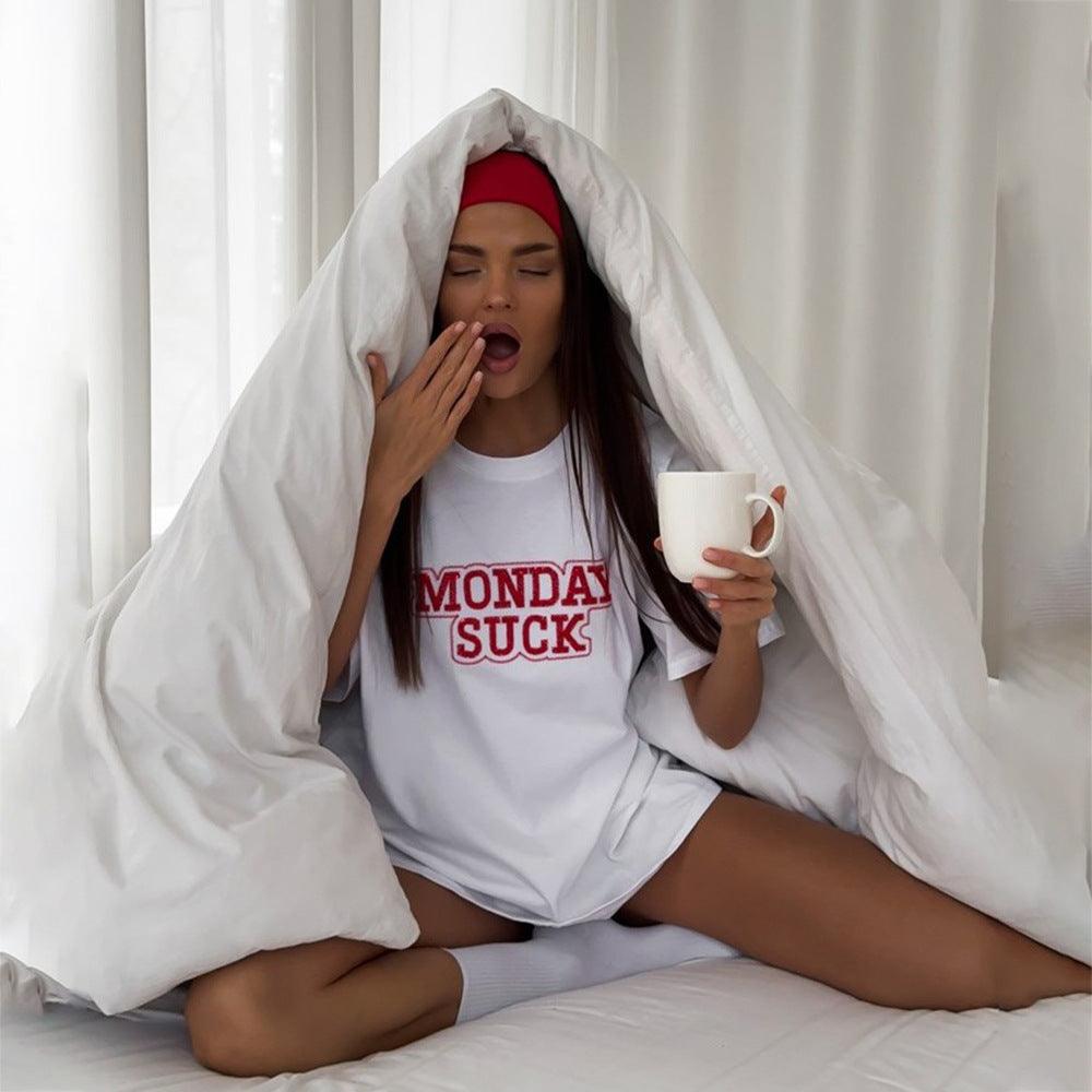 Oversized t-shirt for women with striking inscription Lune London 1757993620