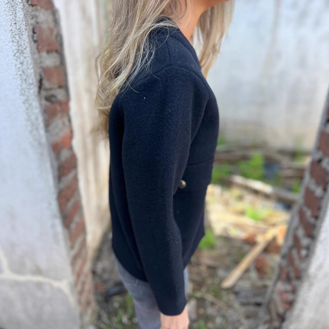 Fleece jacket for women with practical pockets and zipper Lune London