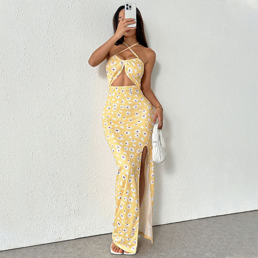 Robe mini d'été pour femmes avec détail découpé floral et taille étroite Chic & Stil