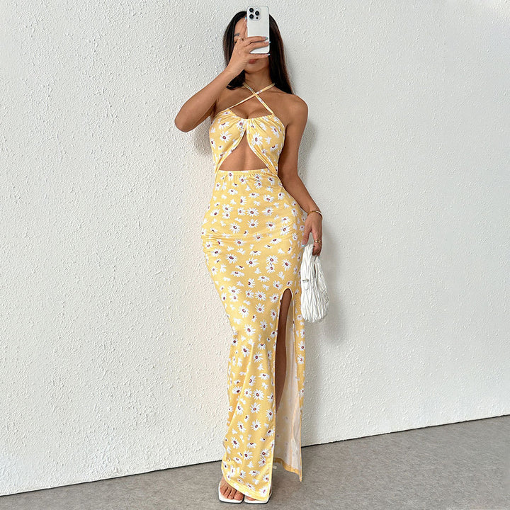 Robe mini d'été pour femmes avec détail découpé floral et taille étroite Chic & Stil