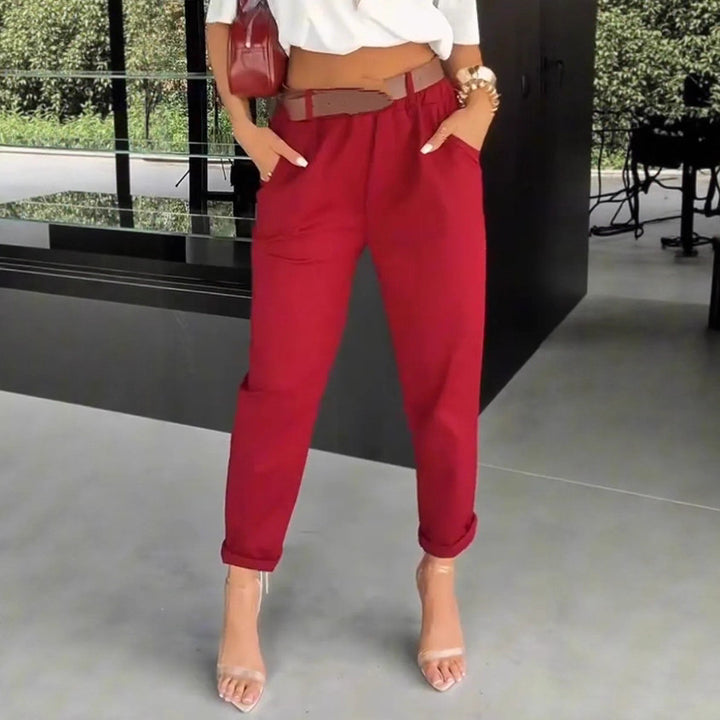 Pantalons chino modernes pour femmes avec taille élastique et jambes larges Chic & Stil