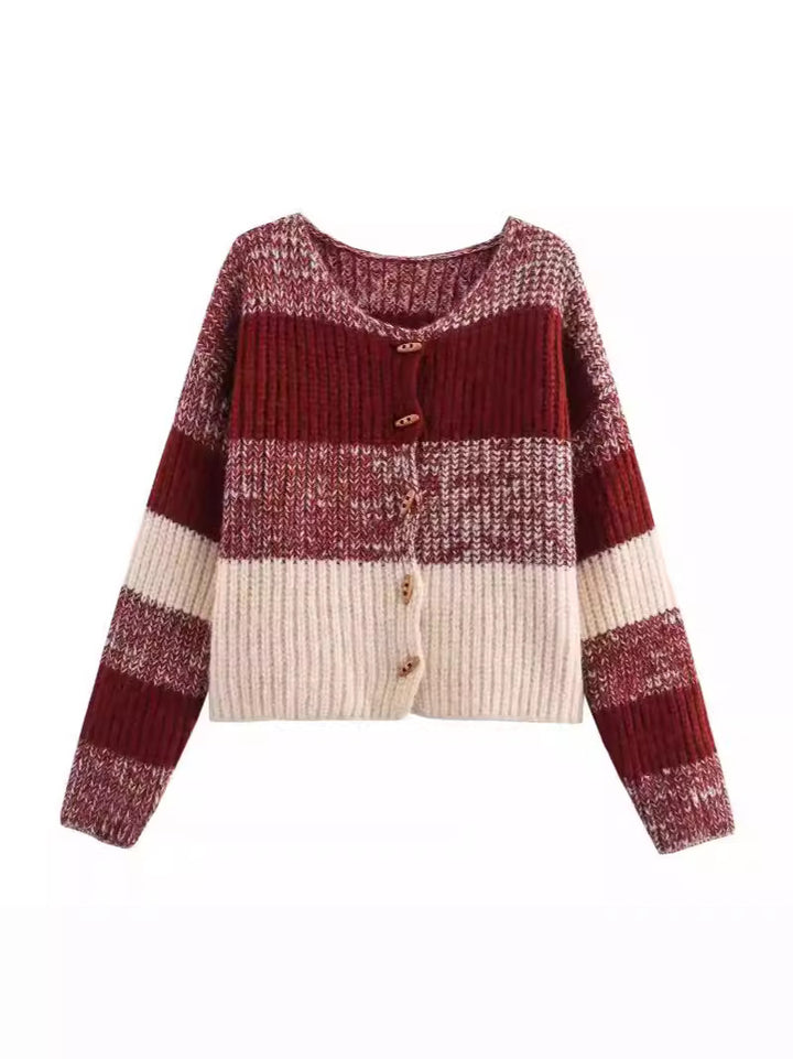 Knitted jacket for ladies with elastic rib design and wooden buttons Lune London