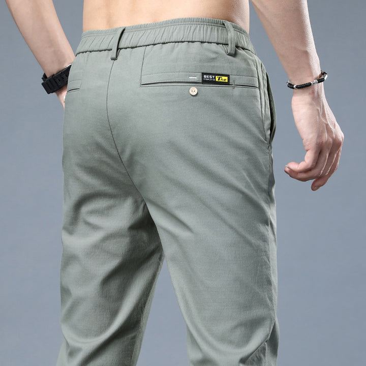 Elegant casual pants for men with a comfortable fit and practical pockets Lune London