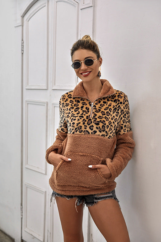 Teddy jacket for women with trendy leopard design and cozy material Lune Londonl