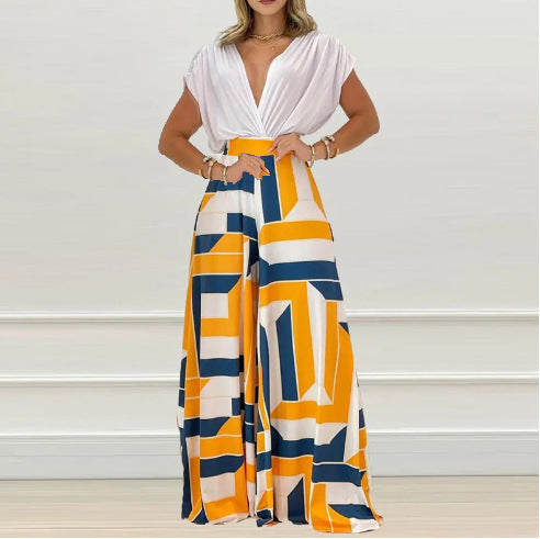 Combinaison élégante pour femmes avec décolleté en V profond et jambes larges Chic & Stil