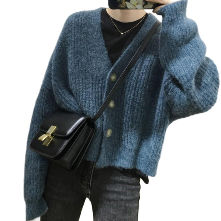 Women's knit cardigan with V-neck and high-quality button details Lune London