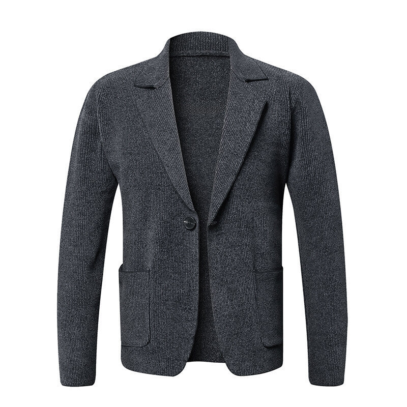 Elegant blazer jacket for men with a timeless design and practical pockets Lune London