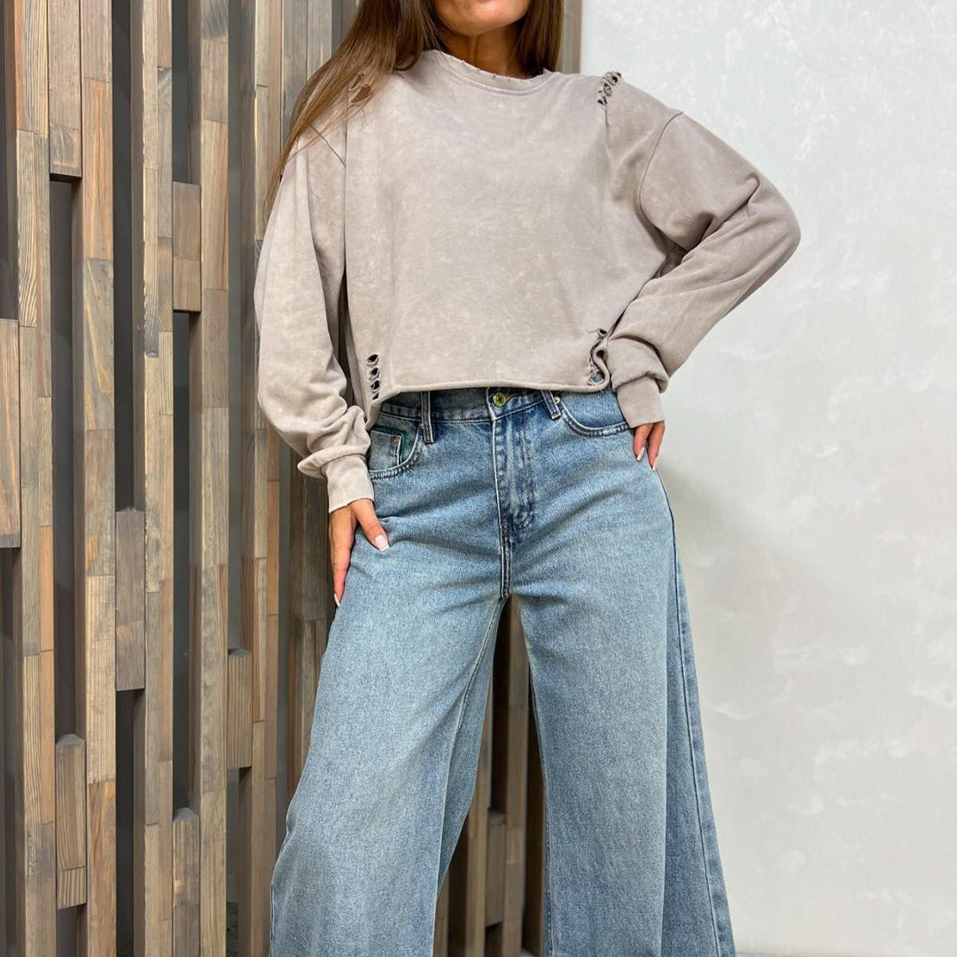 Ladies casual oversized sweater with trendy cutouts Lune London