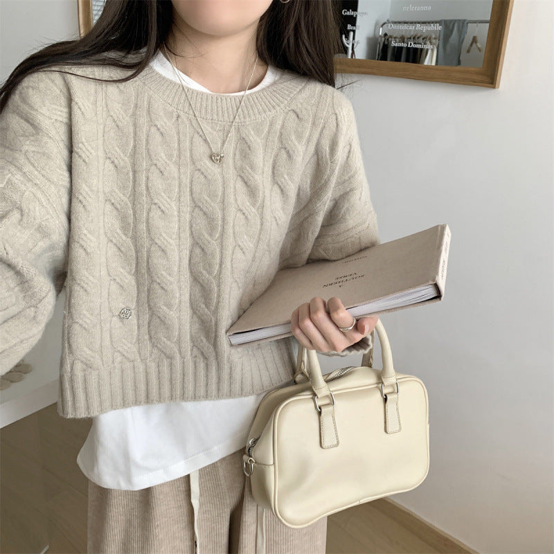 Pull chunky en tricot pour femmes avec une coupe décontractée et un motif en câbles Chic & Stil