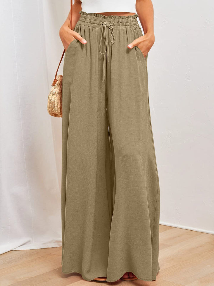 Wide Palazzo pants for women with elastic waist and practical side pockets Lune London