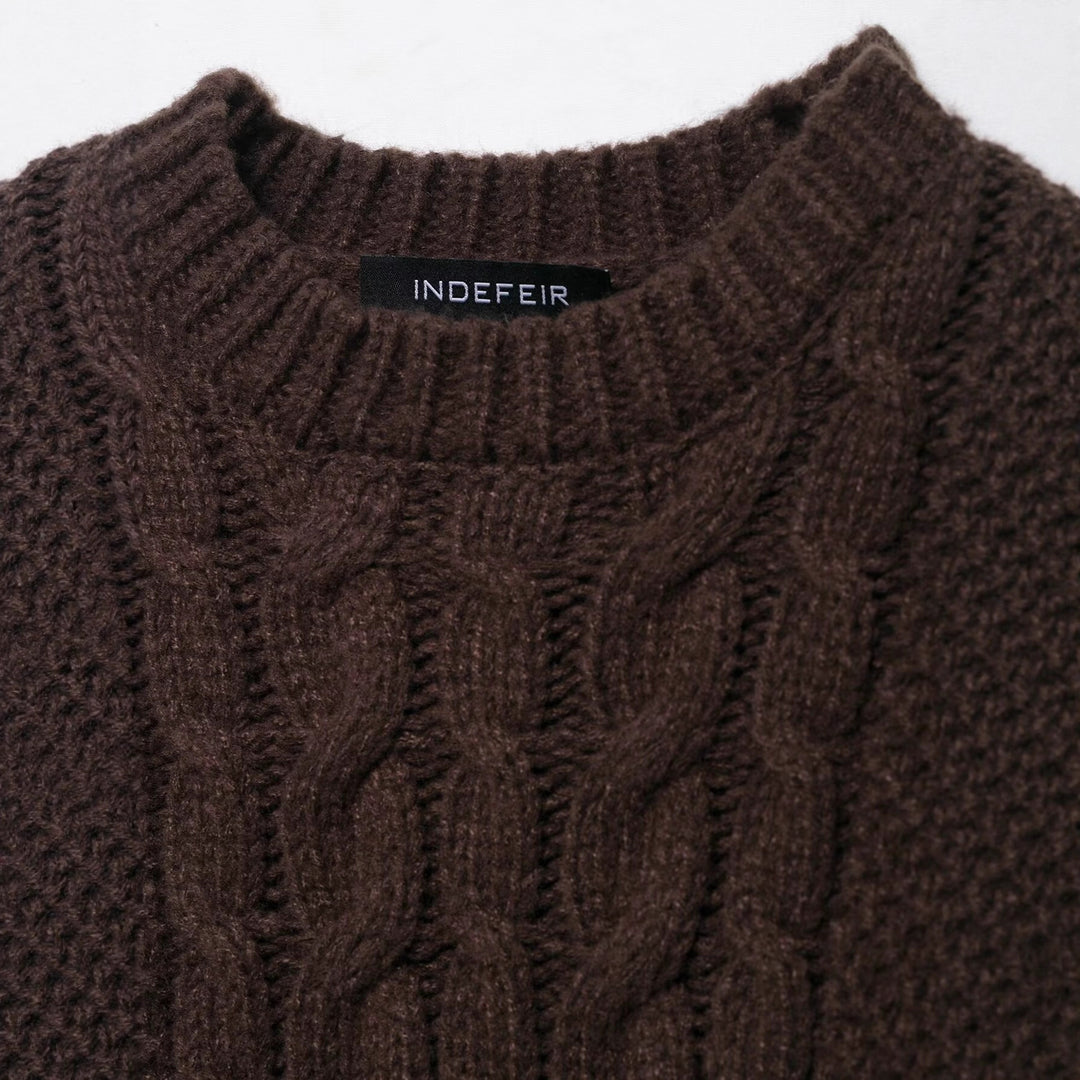 Chunky knit sweater for women with round neck and relaxed fit Lune London