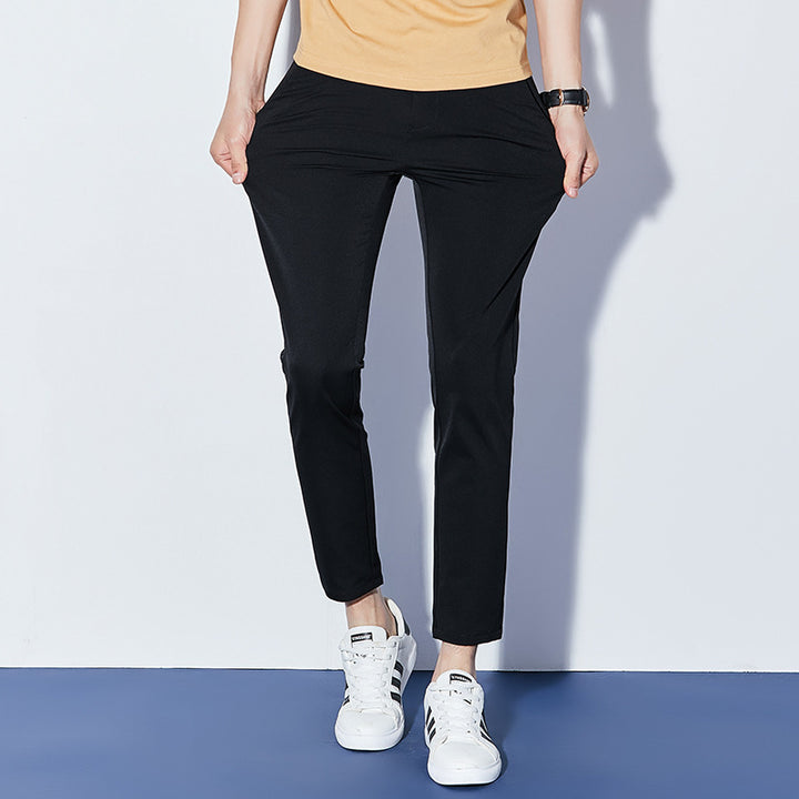 Sport leisure pants for men with breathable properties and an elastic waist Lune London