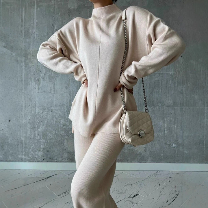 Women Elegant and Casual Lounge Set with a Loose Top and Flared Pants Lune London