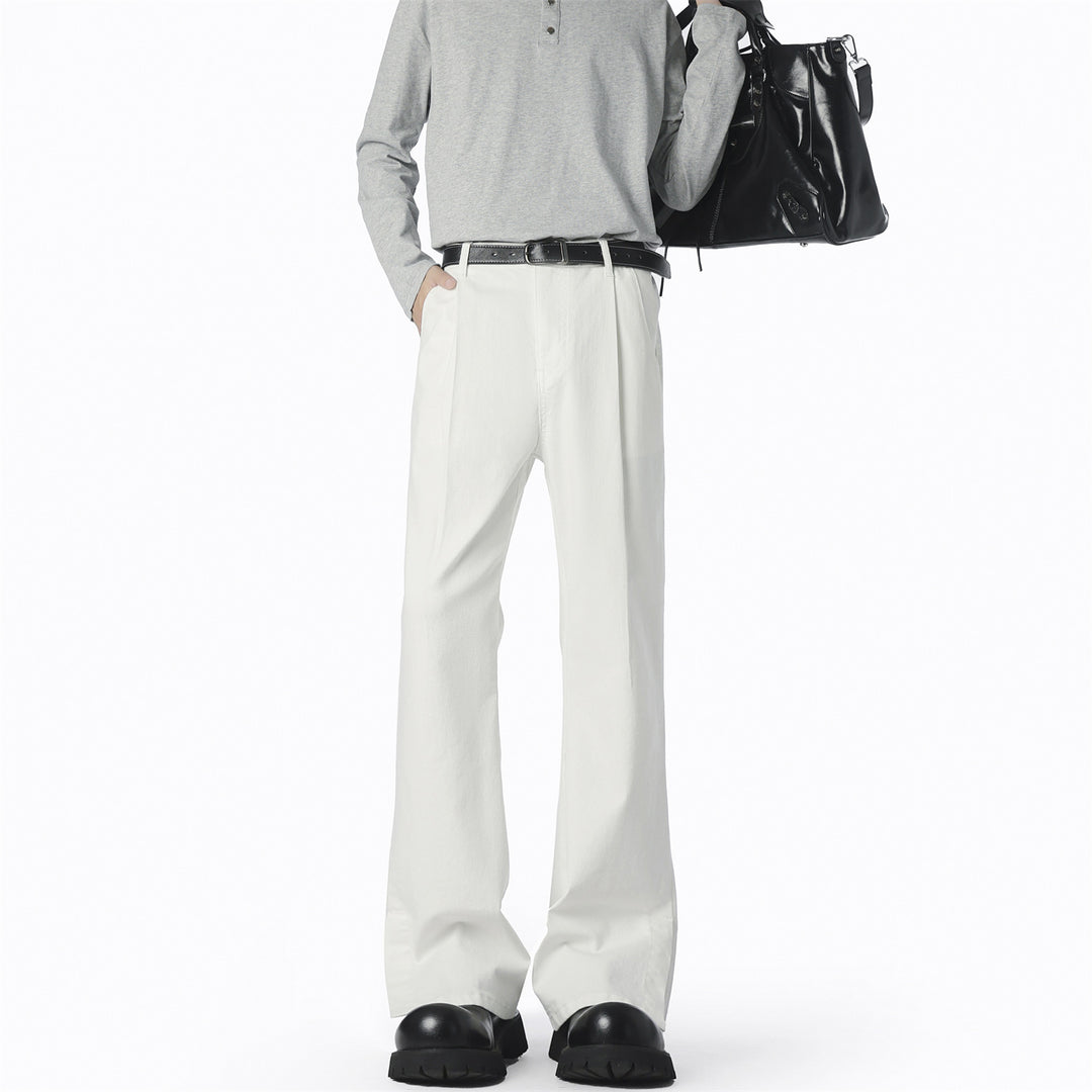 Elegant casual pants for women, wide, with fine pleats and high-quality materials Lune London