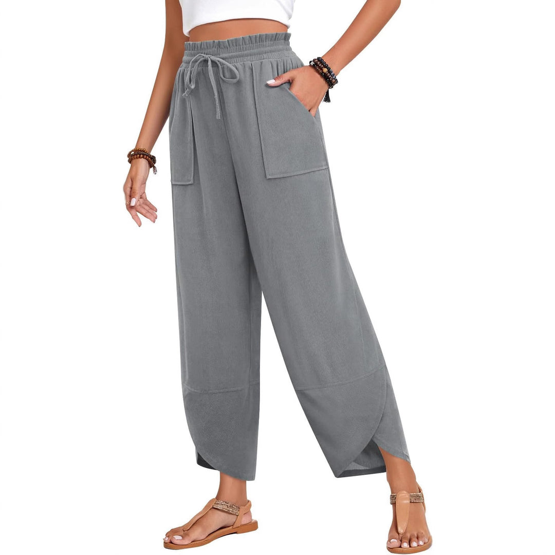 Elegant and lightweight palazzo pants for women with a wide fit Lune London