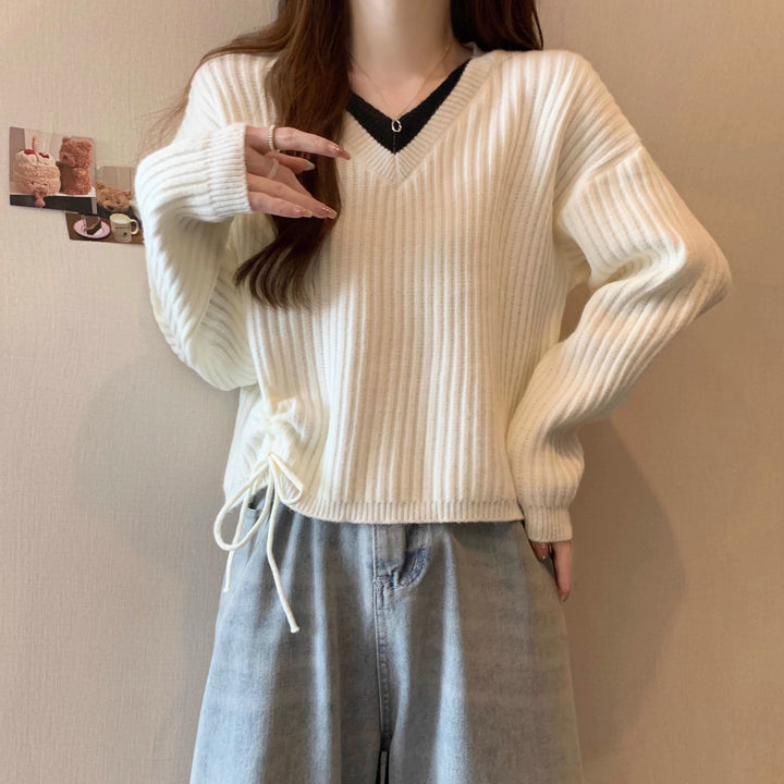 Condescending V-neck sweater for women with ribbed texture and trendy side ties Lune London