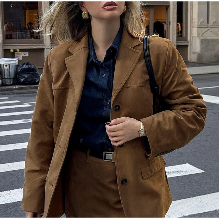 Ladies luxury suede blazer with a chic elegant cut