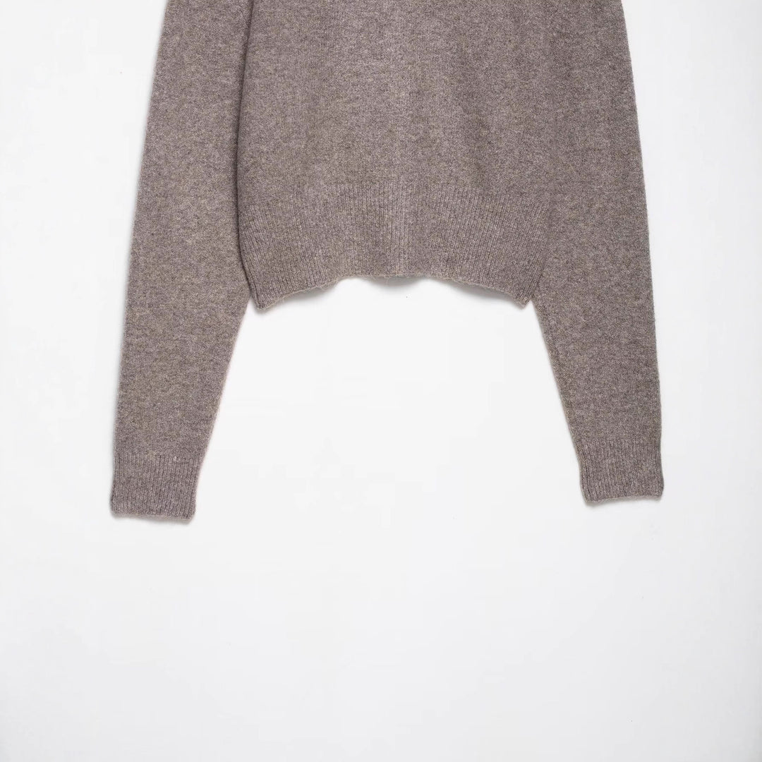 Women's knit jacket with elegant buttons and a modern cut Lune London