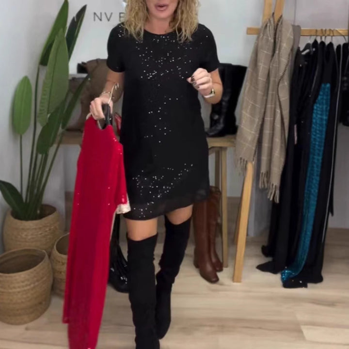 Robe de fête élégante pour dames avec bordure en sequins scintillants et coupe moderne Chic & Stil