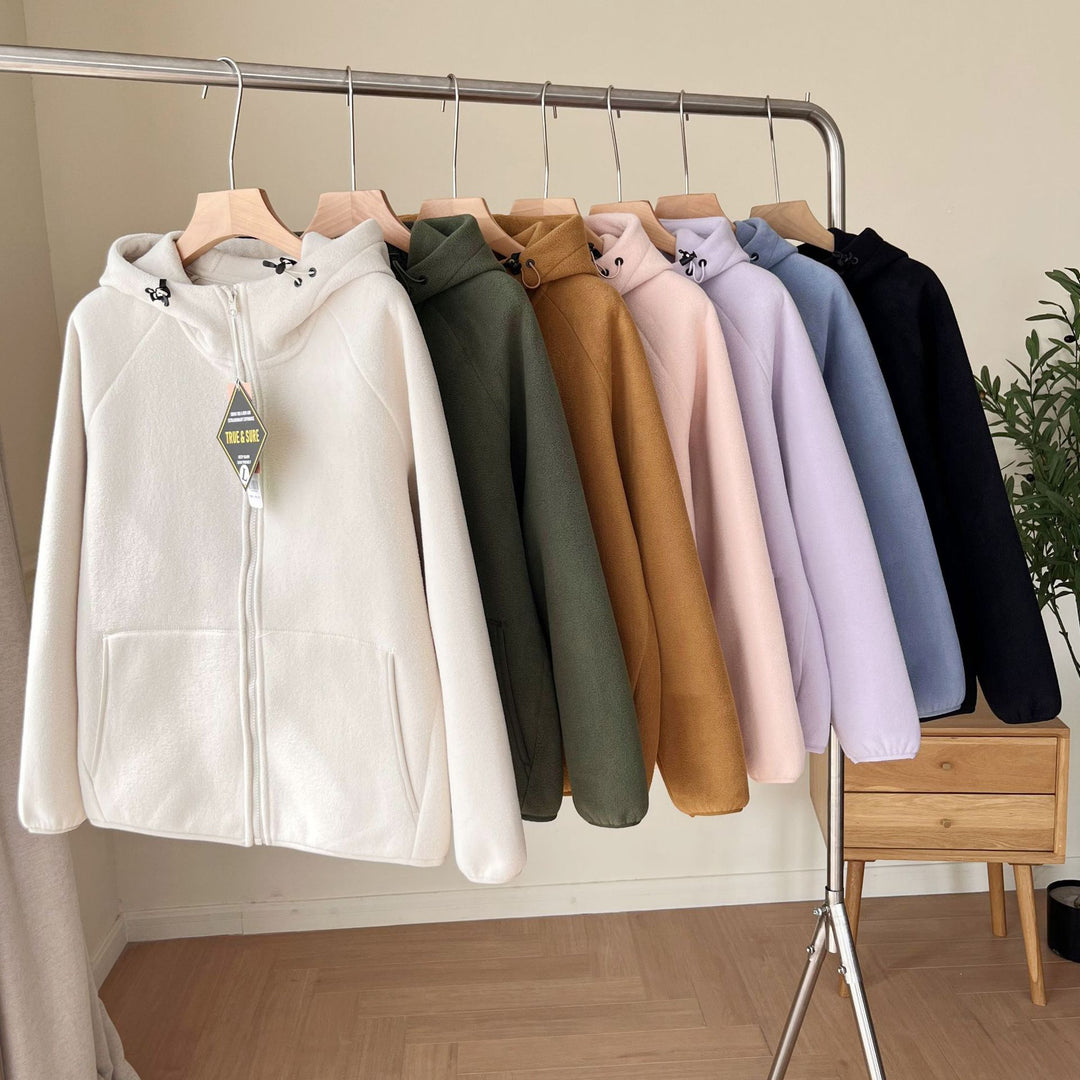 Veste en polaire pour femmes avec col haut et poches latérales pratiques Chic & Stil