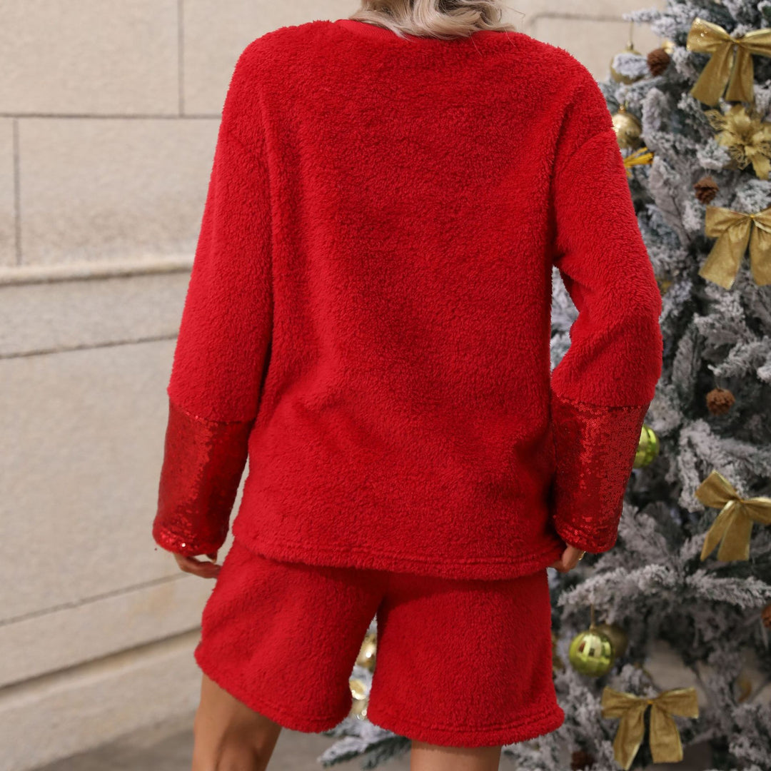 Cozy fleece set for women with shiny shorts and soft top Lune London