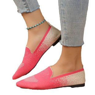 Ladies Elegant and comfortable ballet flats with a trendy top Lune London