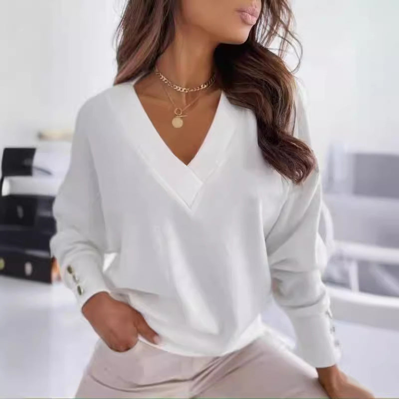Elegant sweater for women with V-neck and trendy button details Lune London