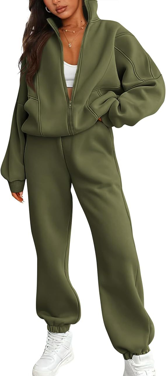 Women's sporty hoodie set with high collar Lune London