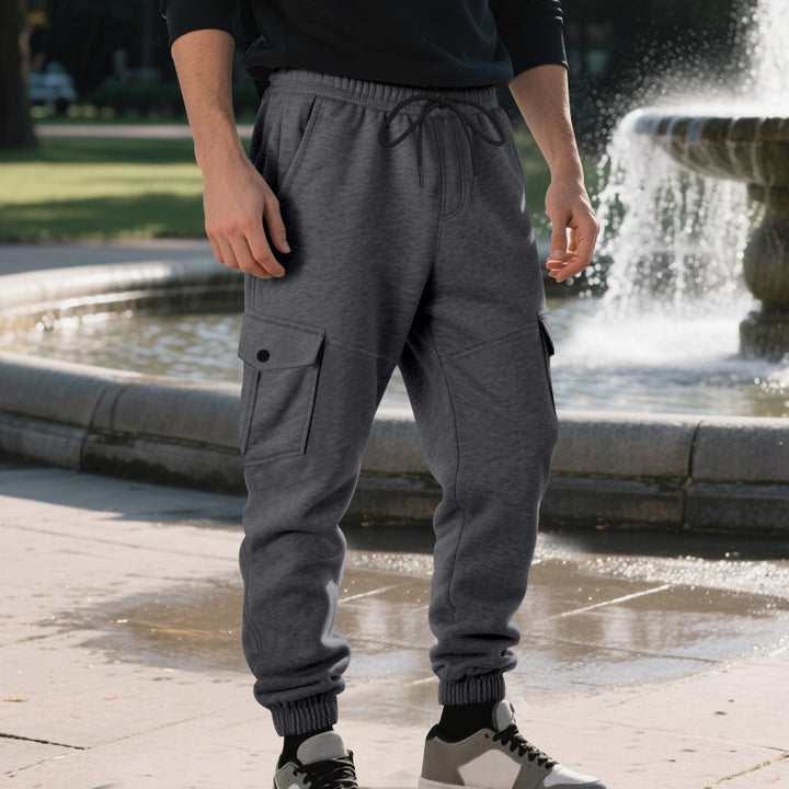Cargo jogger pants for men with side pockets and elastic waist Lune London