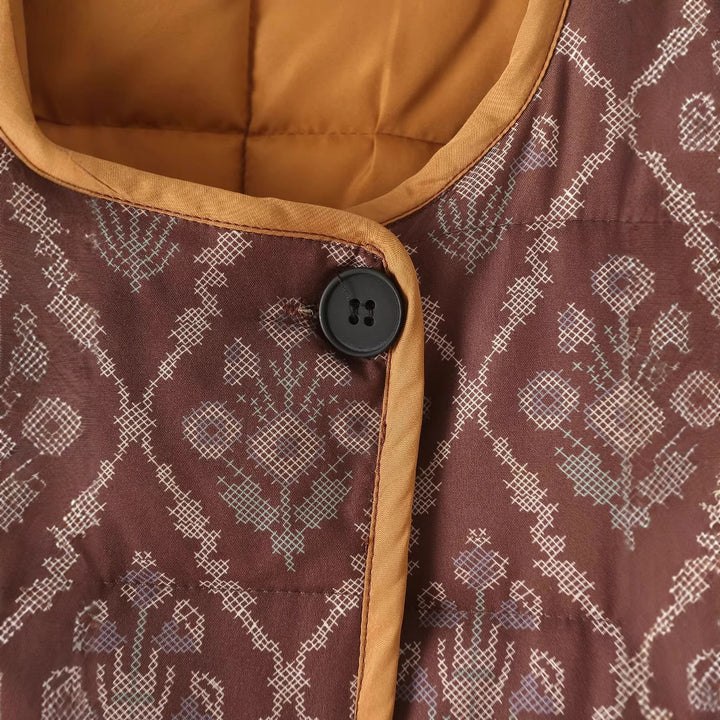 Quilted transitional jacket for women with floral design and practical pockets Lune London
