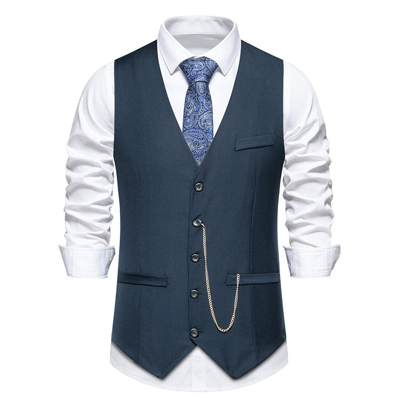 Elegant suit vest for men with a classic design and modern accents Lune London