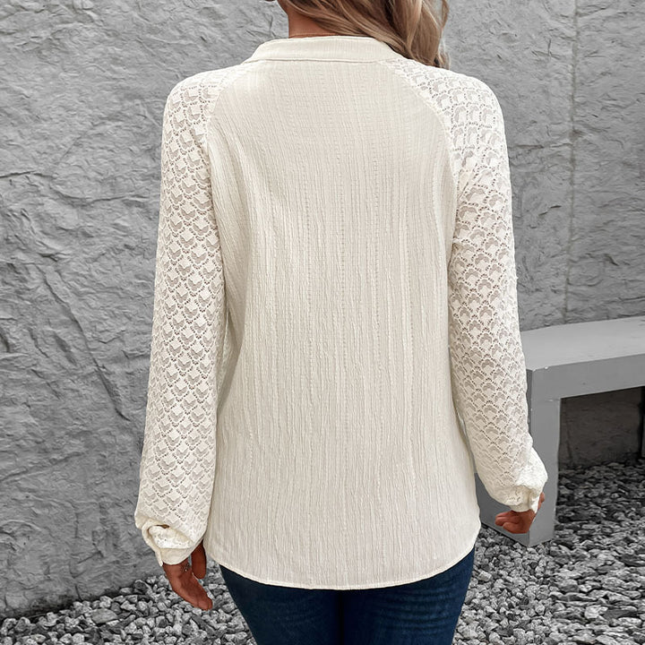 Blouse for women with elegant lace sleeves and a high-quality structure Lune London