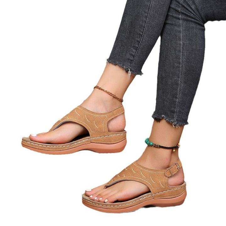 Women’s strap sandals with anatomical sole and stylish accents Lune London