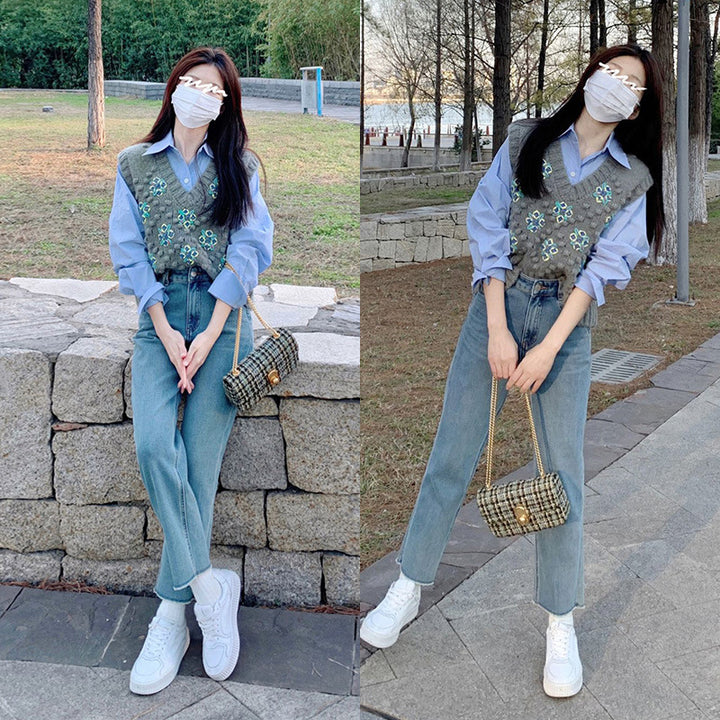 Knitted sweater for women with floral design Lune London