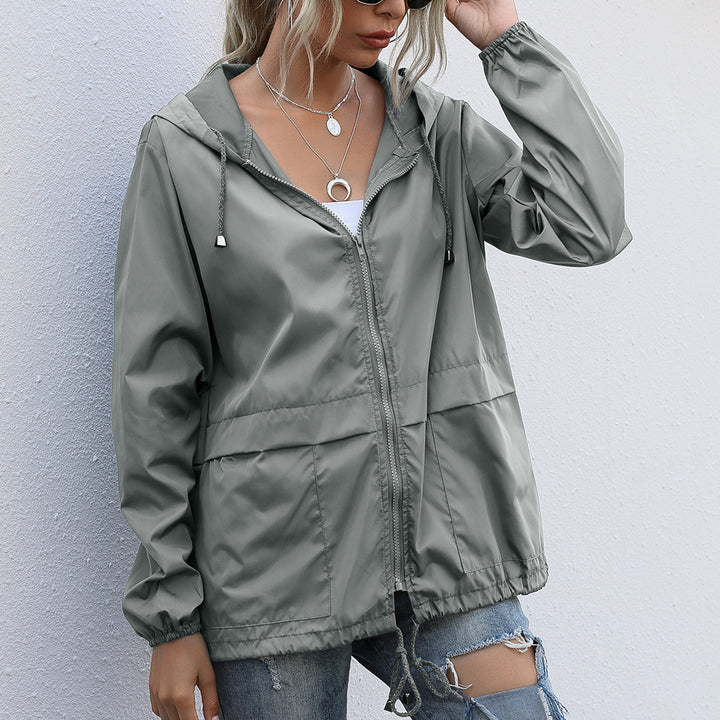 Leisure jacket for women with adjustable drawstring and lightweight material Lune London