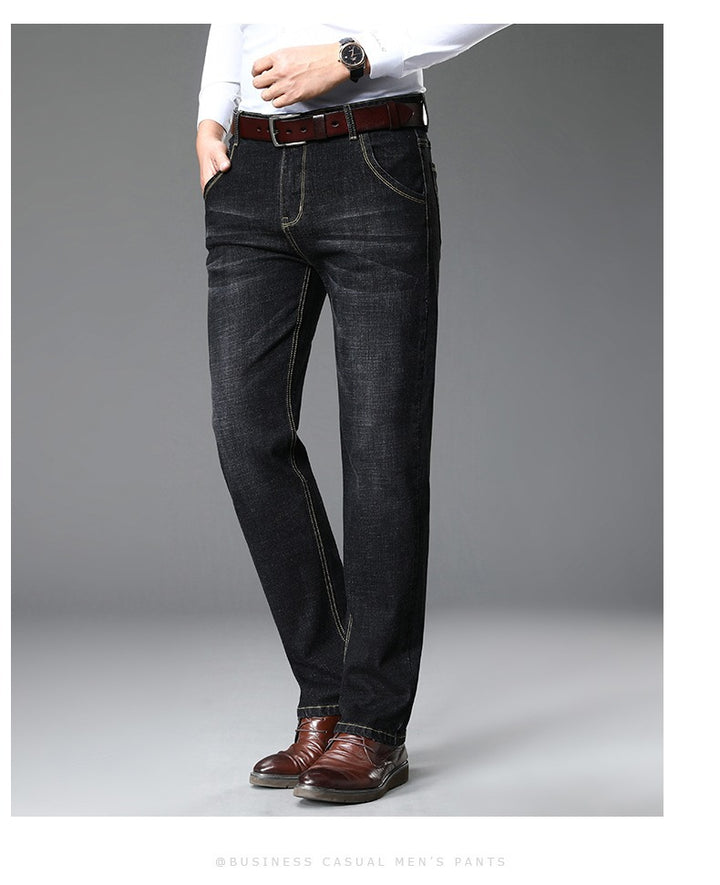 Classic jeans for men in a business casual style with a particularly comfortable fit Lune London
