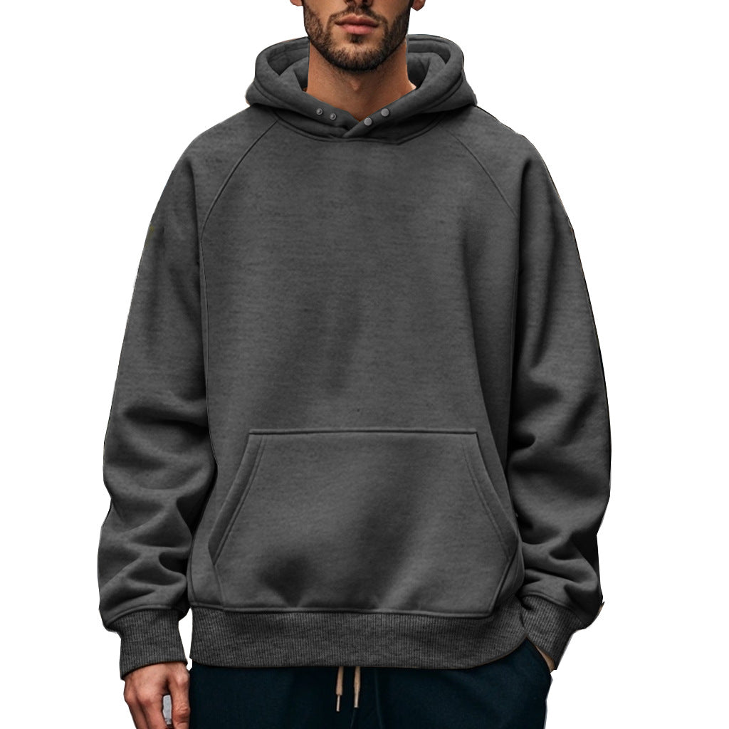 Hooded sweatshirt for women with a relaxed fit and a practical kangaroo pocket Lune London