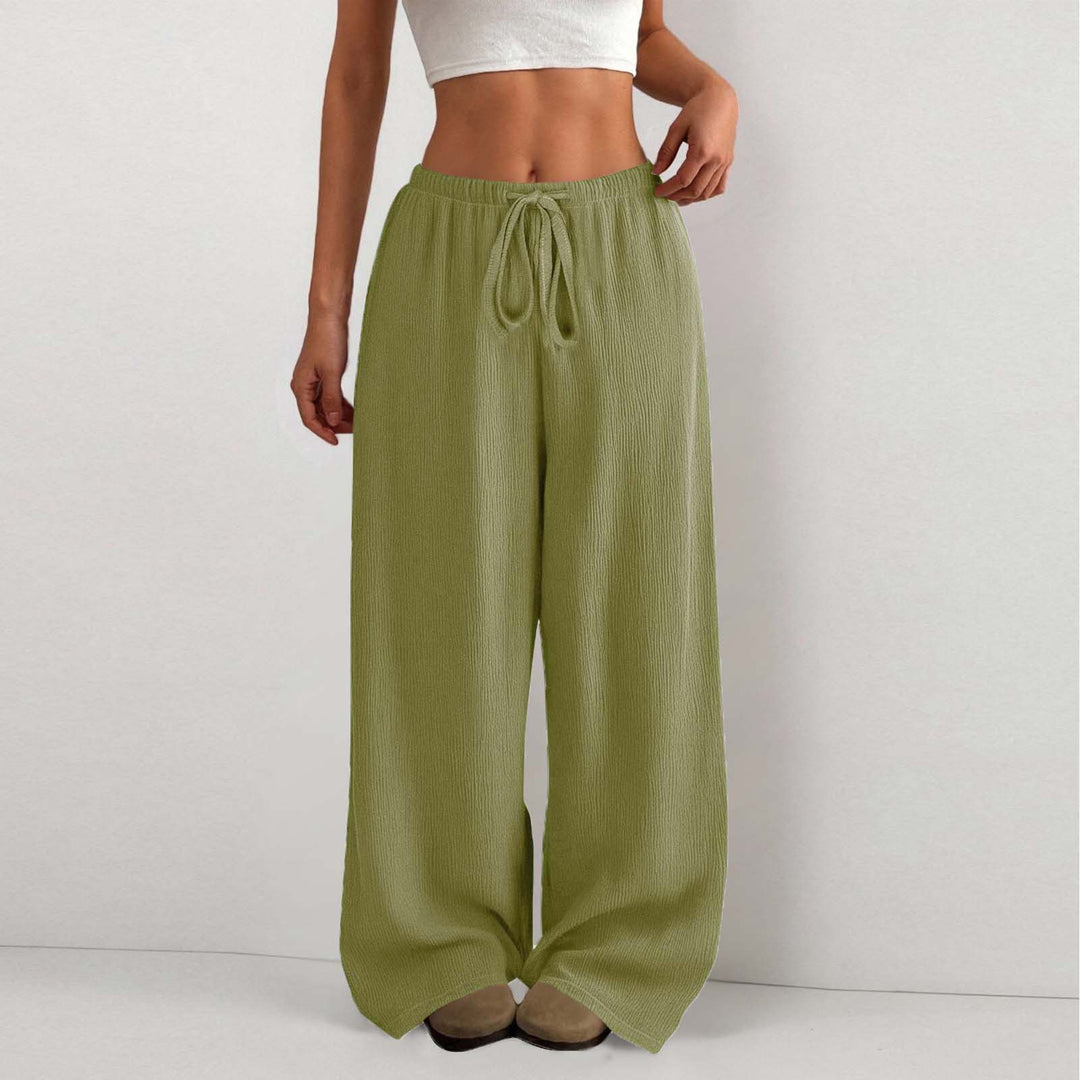 Loose summer pants for women in lightweight fabric with elastic Lune London
