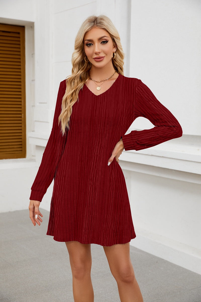 Fitted knit dress for women with V-neck and fine ribbed finish Lune London
