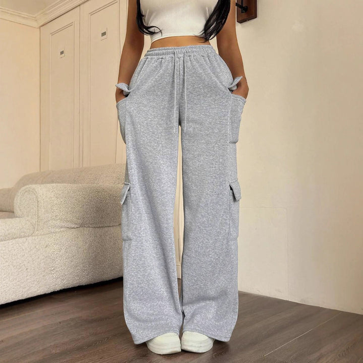 Pantalon cargo décontracté pour femmes avec jambes larges et poches pratiques Chic & Stil