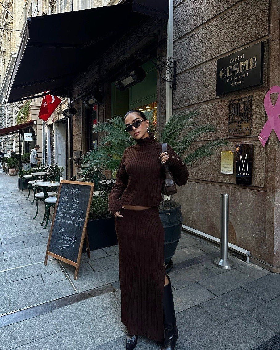 Lune London knitted pleated skirt and sweater set for women