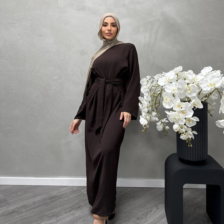 Trendy women's maxi dress in fluid fabric with wide sleeves Lune London