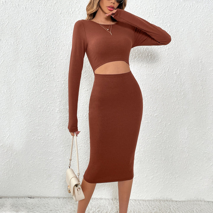 Robe midi ajustée pour femmes avec des découpes et des manches longues Chic & Stil