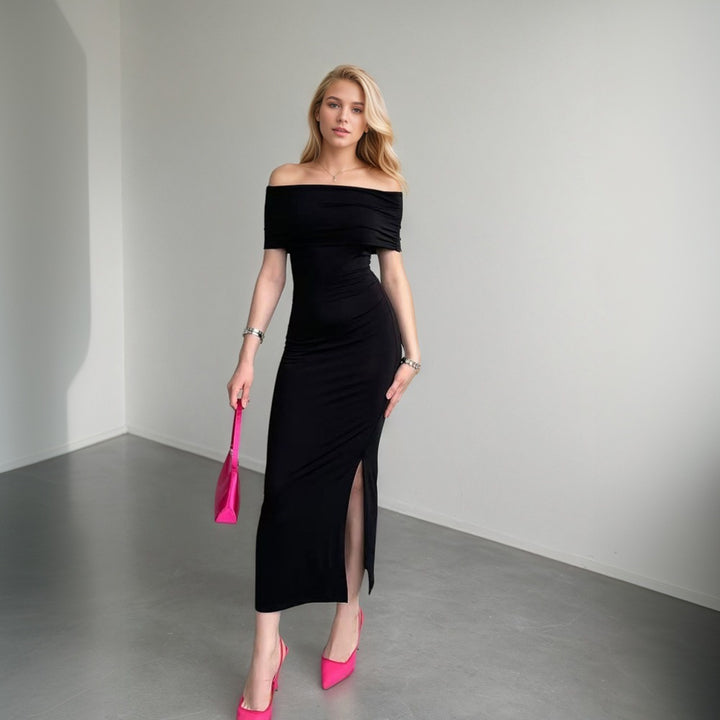 Robe maxi pour femmes avec une coupe hors-épaule et une fente élégante Chic & Stil