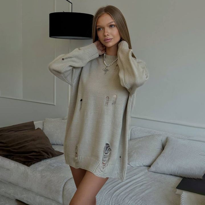 Casual knit sweater for women with a trendy worn look Lune London