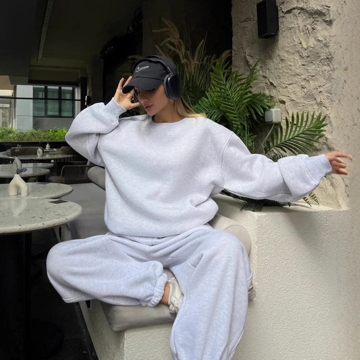 Lune London oversized casual sweatshirt and jogging set for women