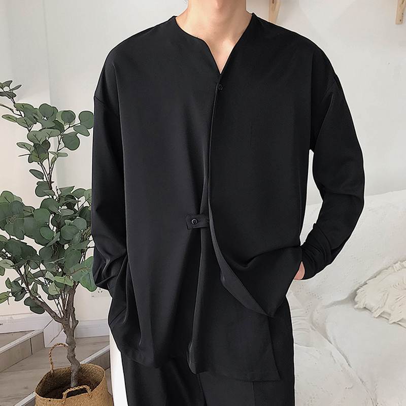 Men's casual long sleeve t-shirt with innovative high collar and practical pockets Lune London