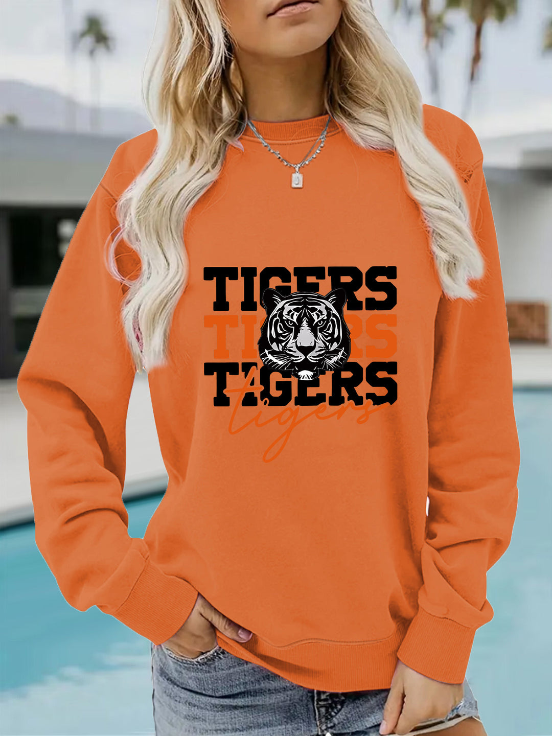 Sweat-shirt femmes avec design tigre animaliste et coupe décontractée Chic & Stil