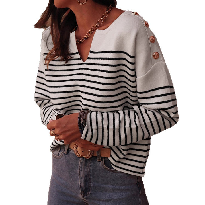 Trendy women's sweater with wide stripes and elegant button details Lune London